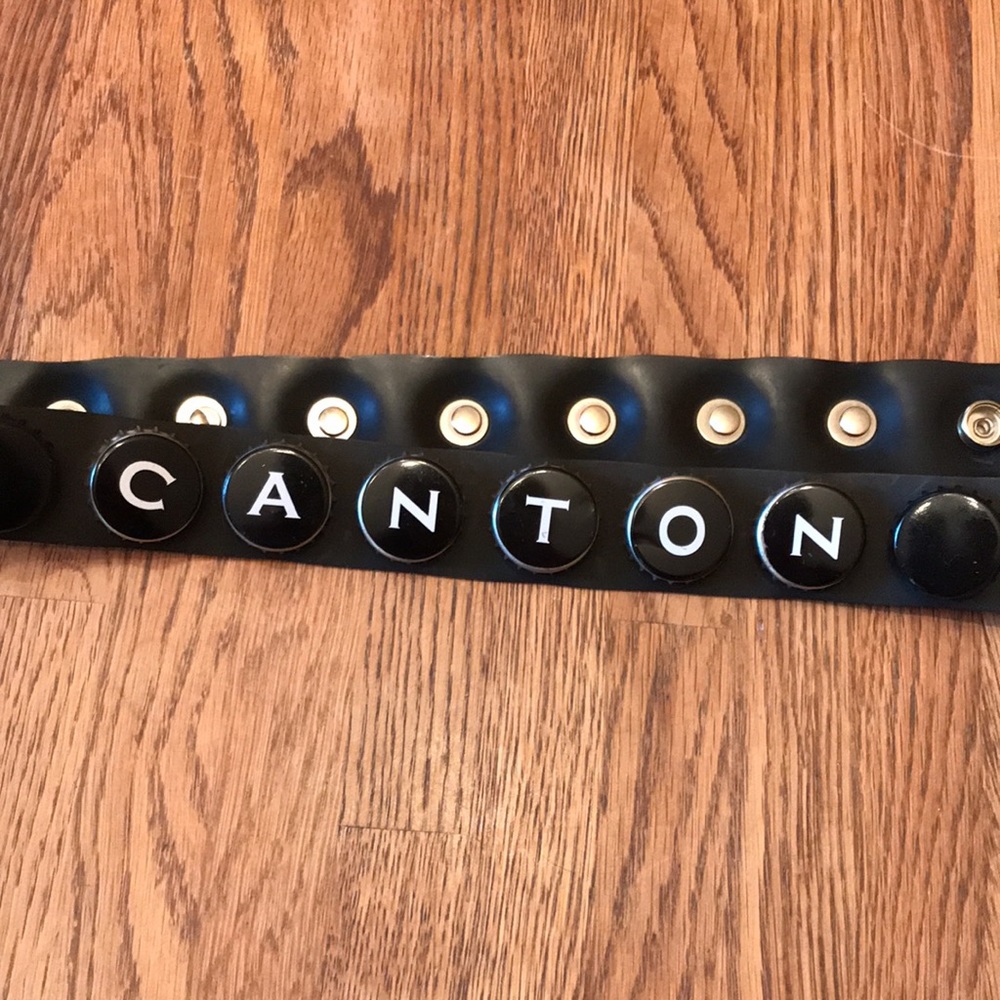Rubber “Canton” Belt by LittleEarth - Picture 2 of 4